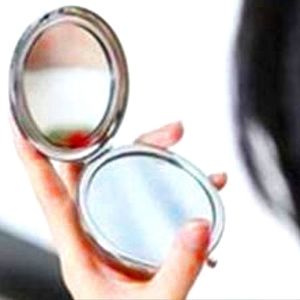NWT "ACTUALLY I CAN" Quote Compact Mirror.